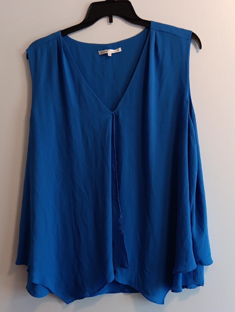 Violet + Claire Royal Blue V-Neck Flowing Sleeveless Camisole